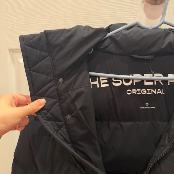 Aritzia Super Puff Reglar Length Black Puffer Jacket with Hood - Picture 8 of 16